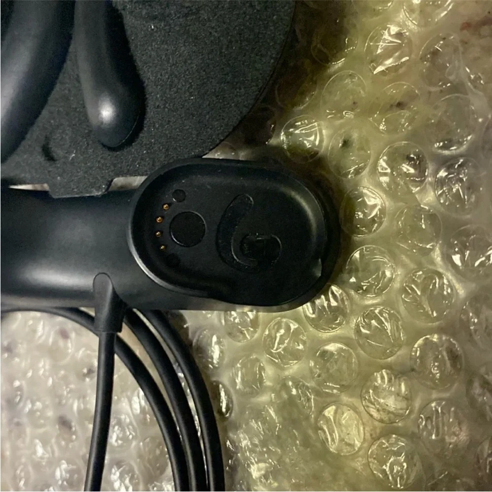 Bose Sport OpenEar True Wireless Black Earbuds with Charging Case. Barely used!